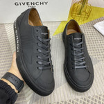Givenchy Casual Shoes For Men #933750