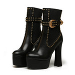 Versace Boots For Women #833029