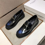 Versace Leather Shoes For Men #928251