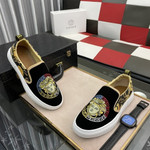 Versace Casual Shoes For Men #958492