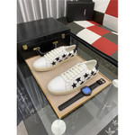 Yves Saint Laurent Casual Shoes For Men #883651