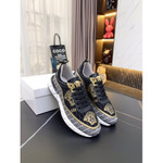 Versace Casual Shoes For Men #857582
