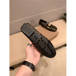 Versace Leather Shoes For Men #920654