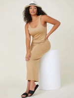 Women Plus Scoop Neck Form Fitted Dress
