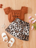 Toddler Girls Slogan Graphic Puff Sleeve Top & Leopard Belted Skirt