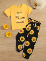 Toddler Girls Slogan Graphic Tee & Floral Print Belted Pants