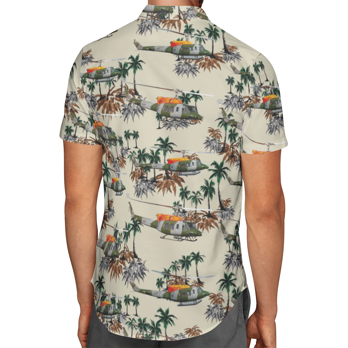 Going to the beach with a quality shirt 23