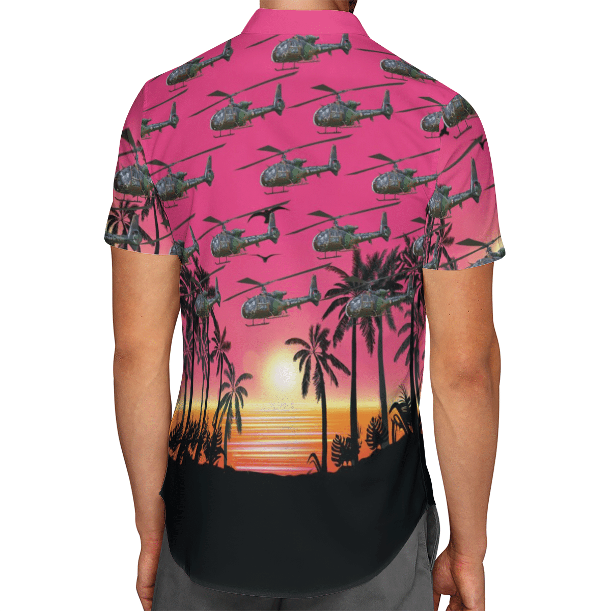 Going to the beach with a quality shirt 6