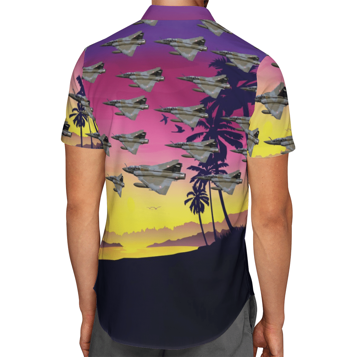 Going to the beach with a quality shirt 75