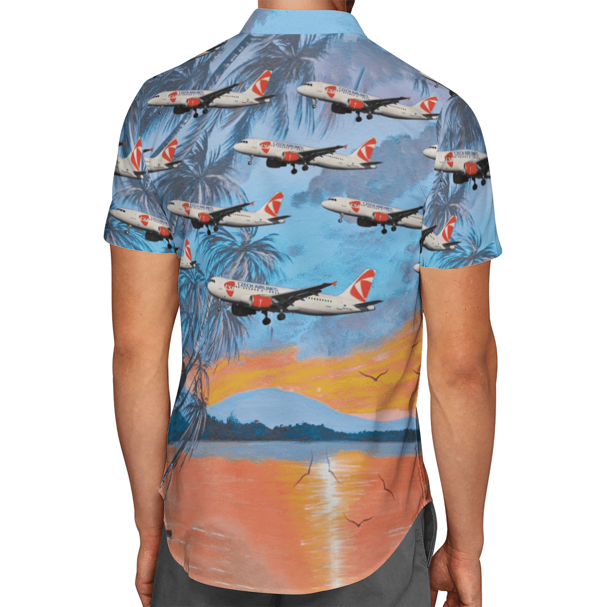 Going to the beach with a quality shirt 120