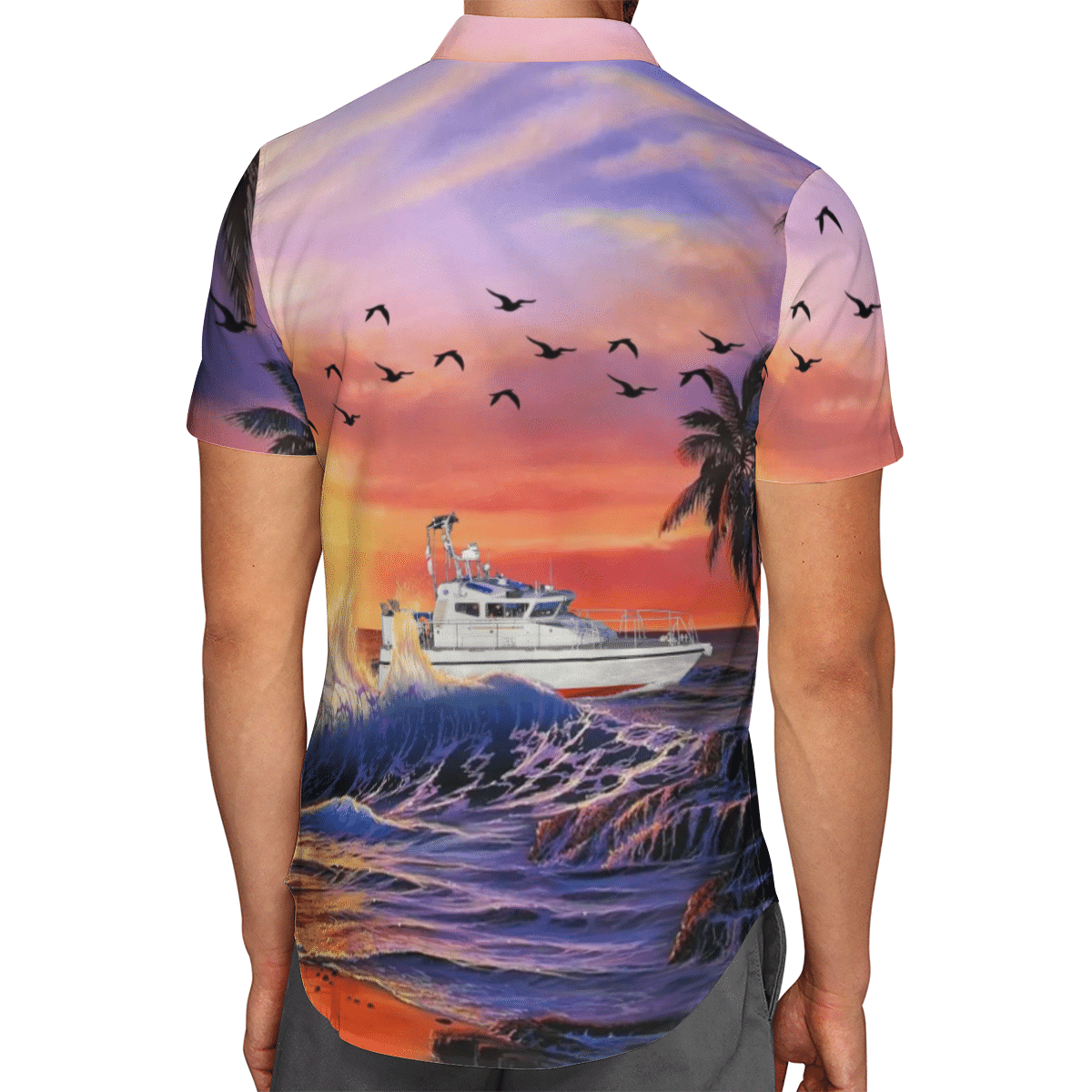 Going to the beach with a quality shirt 163