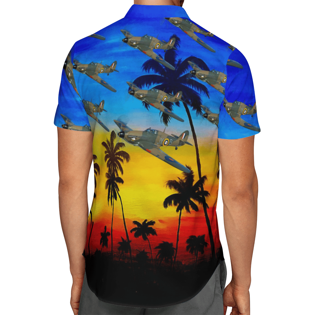 Going to the beach with a quality shirt 139