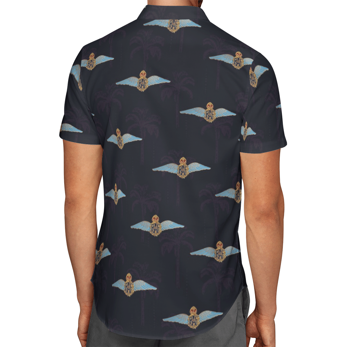 Going to the beach with a quality shirt 158
