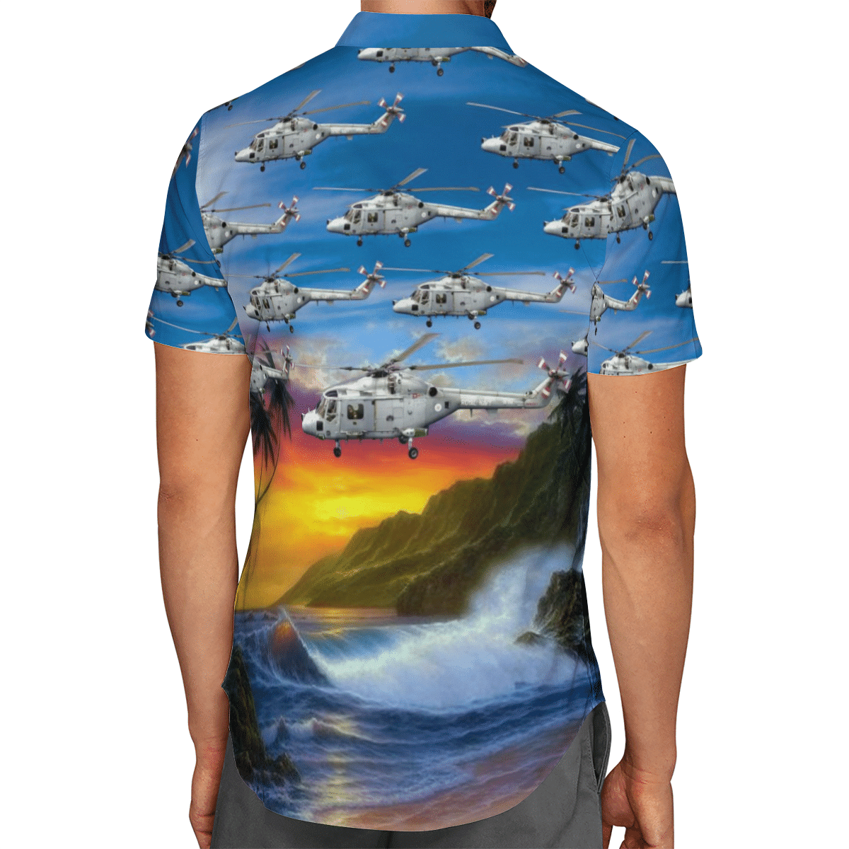 Going to the beach with a quality shirt 145