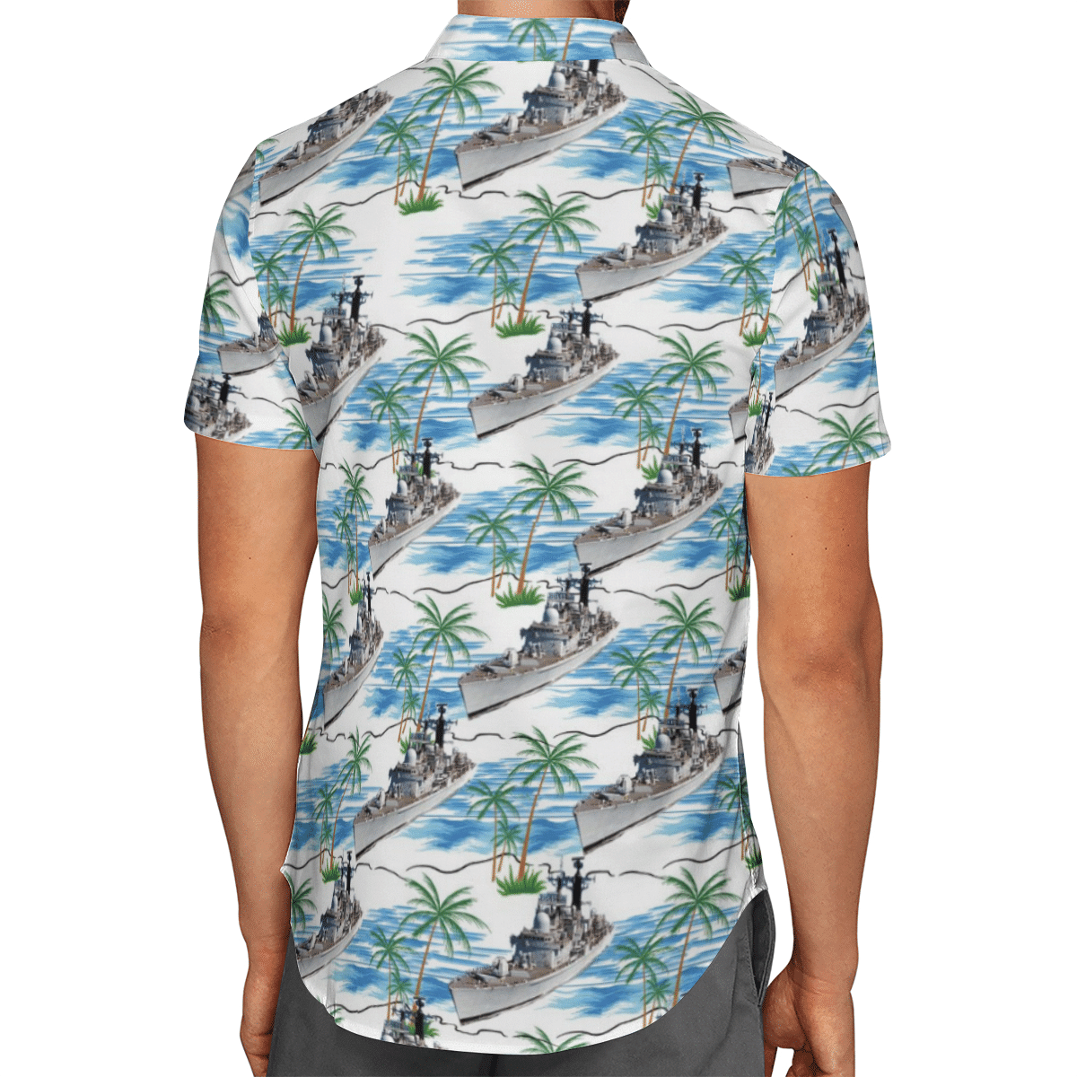 Going to the beach with a quality shirt 149