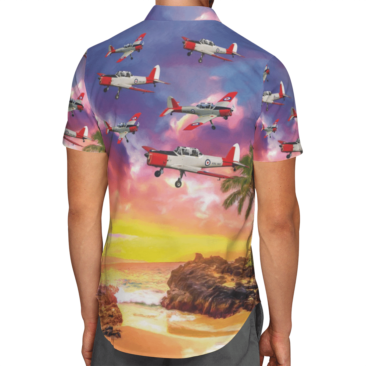 Going to the beach with a quality shirt 141