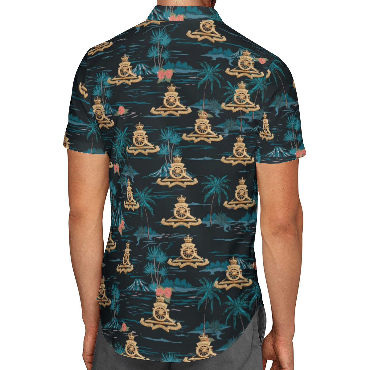 Going to the beach with a quality shirt 173