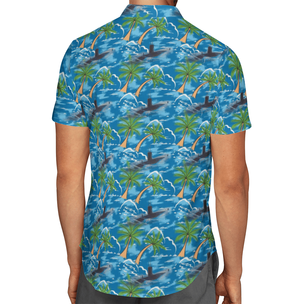 Going to the beach with a quality shirt 200