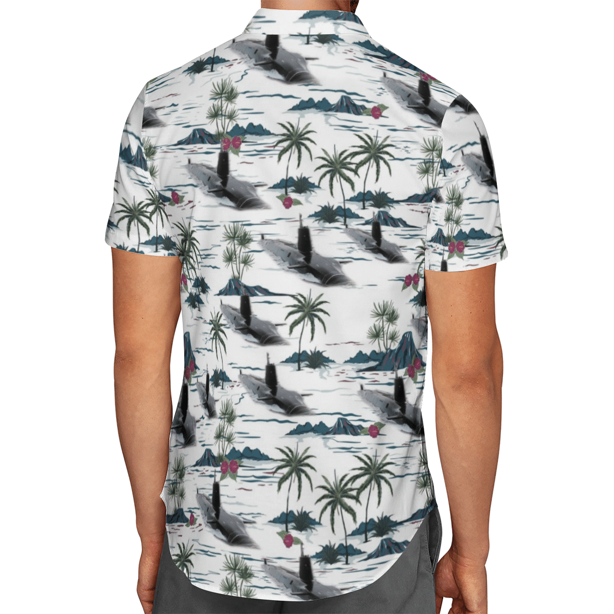 Going to the beach with a quality shirt 212