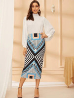 Geometric Print Zip-Back Midi Skirt