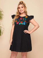 Women Plus Size Floral Embroidery Smock Dress