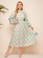 Women Plus Size Ruffle Neck and Cuff Floral Dress