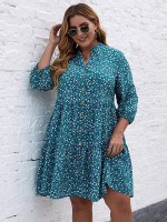 Women Plus Ditsy Floral Single Breasted Smock Dress