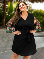 Women Plus Size Contrast Mesh Floral Embroidered Belted Dress