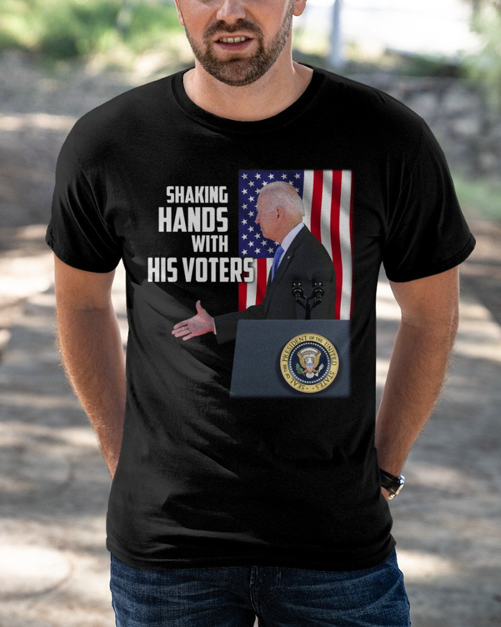 Biden, Shaking Hands With His Voters T-Shirt KM1804