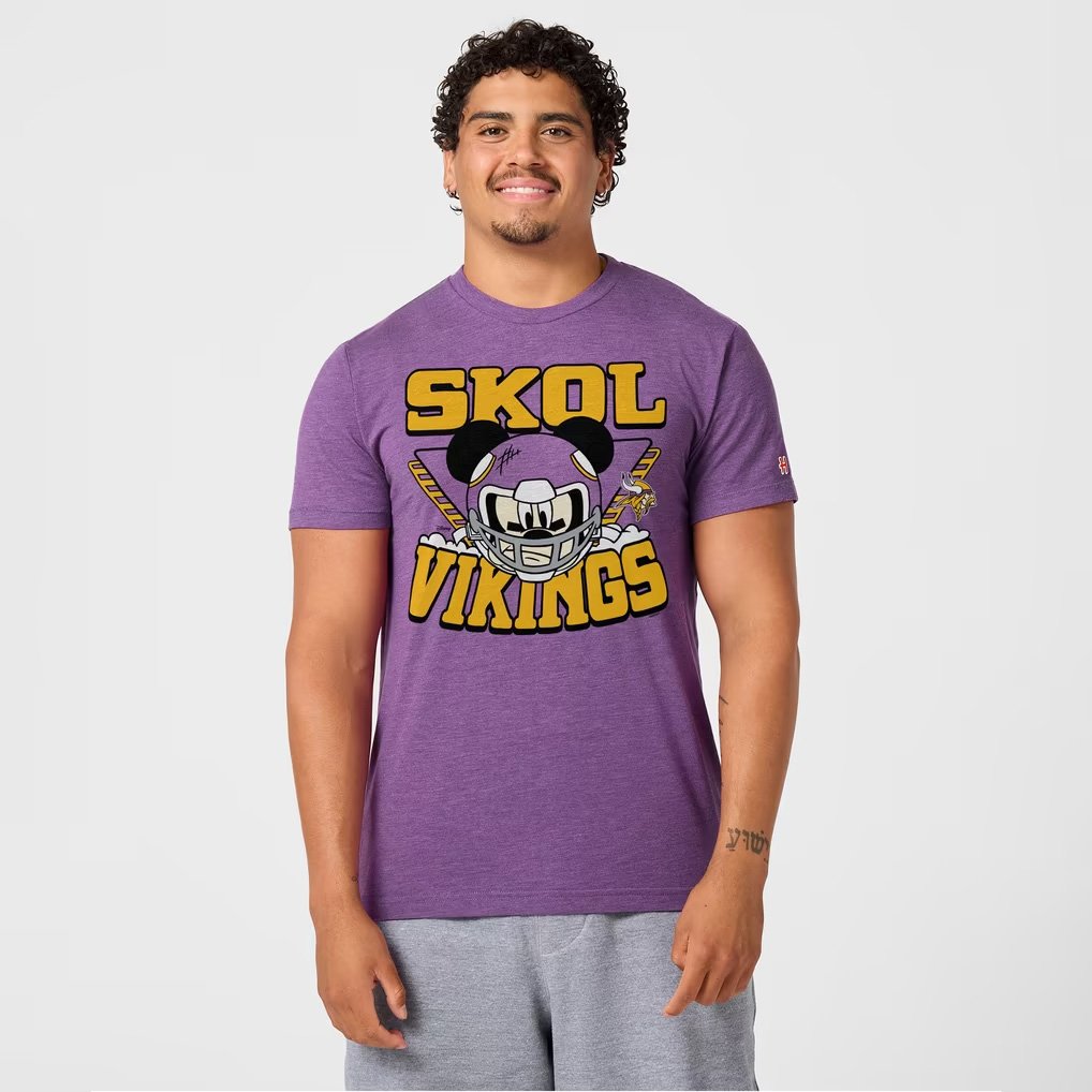 Disney X NFL Collab Merch Minnesota Vikings X Mickey Mouse T-Shirt Skol Vikings Clothing