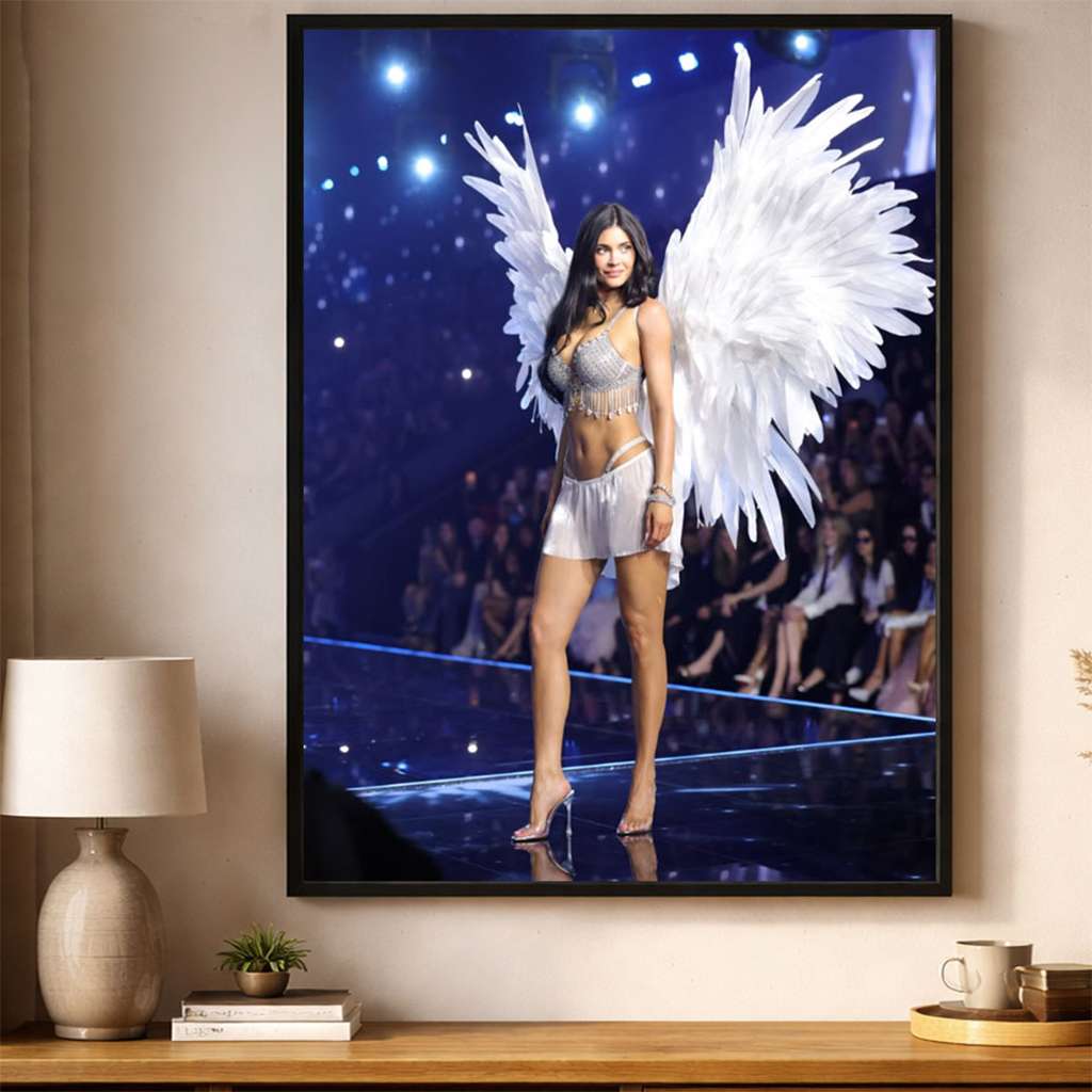 Kylie Jenner Merch Performs First Time Victoria’s Secret Fashion Show Poster Living Room Wall Art