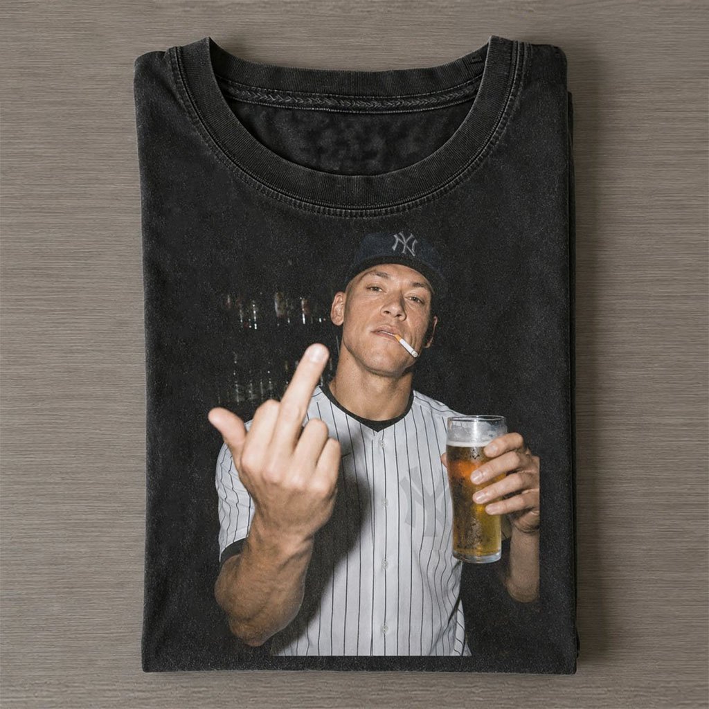 NY Yankees Aaron Judge Smoking Drinking Beer and Middle Finger T-Shirt Funny Baseball Gifts