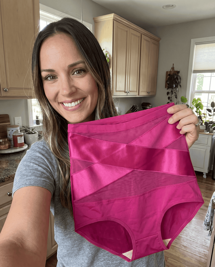Jenna P., 34 mit ihrem ILONOU Shape-Slip